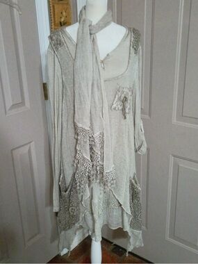 Fantazia three piece lagen-look boho beige fairy lacy mini dress set. Size L.